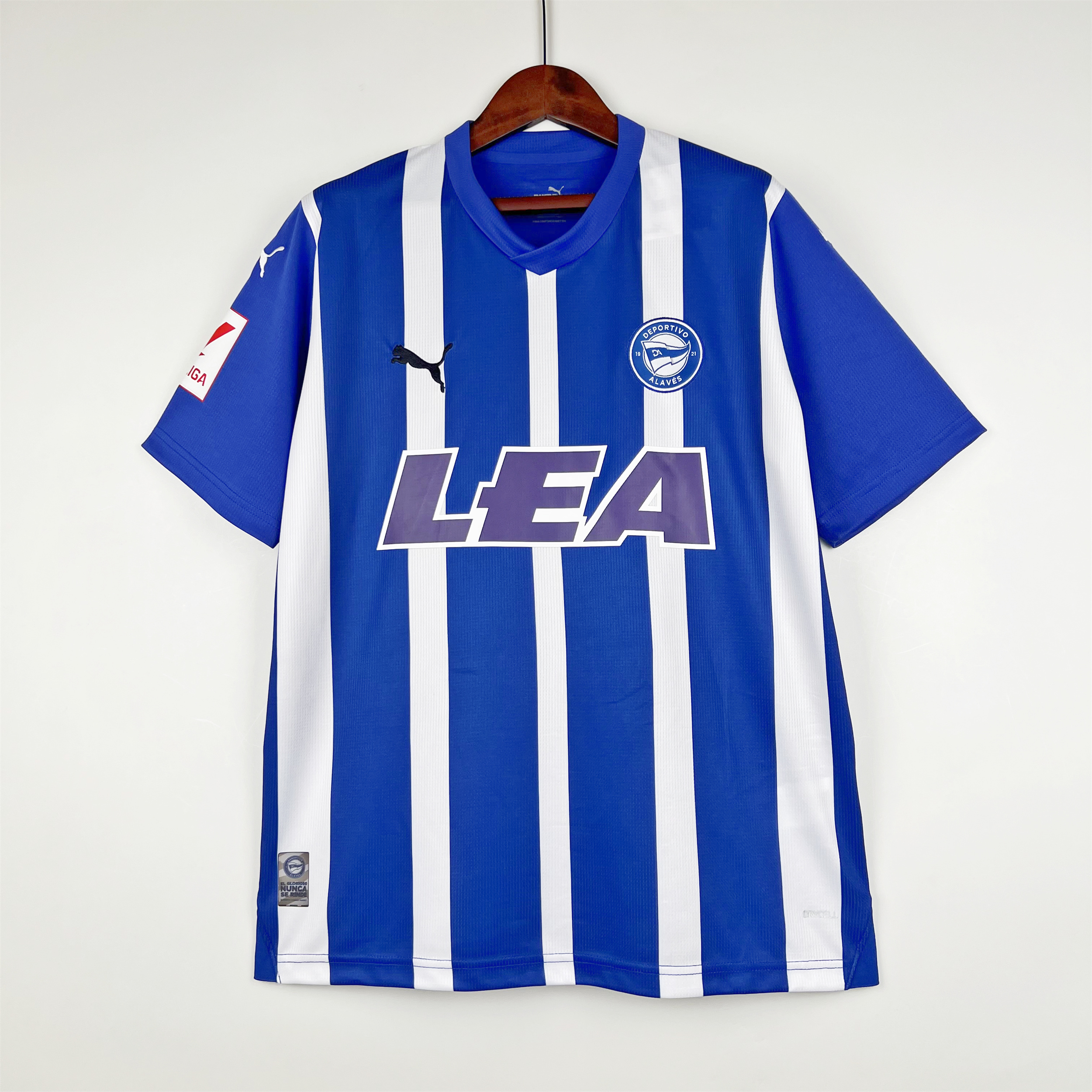 Deportivo Alavés 23-24 Home Stadium Jersey - Fans Version