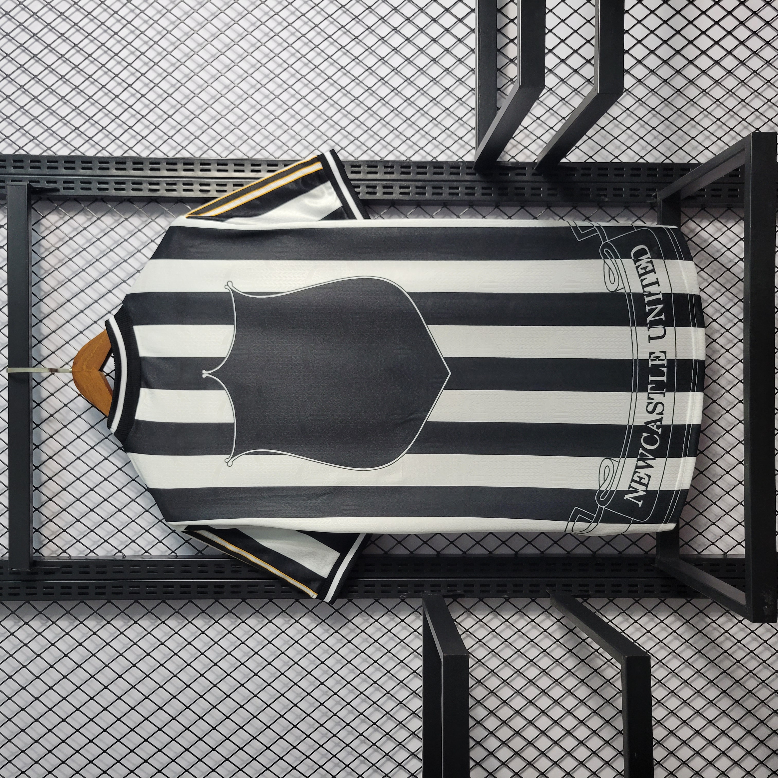 Retro Newcastle United 1995-97 Home Stadium Jersey