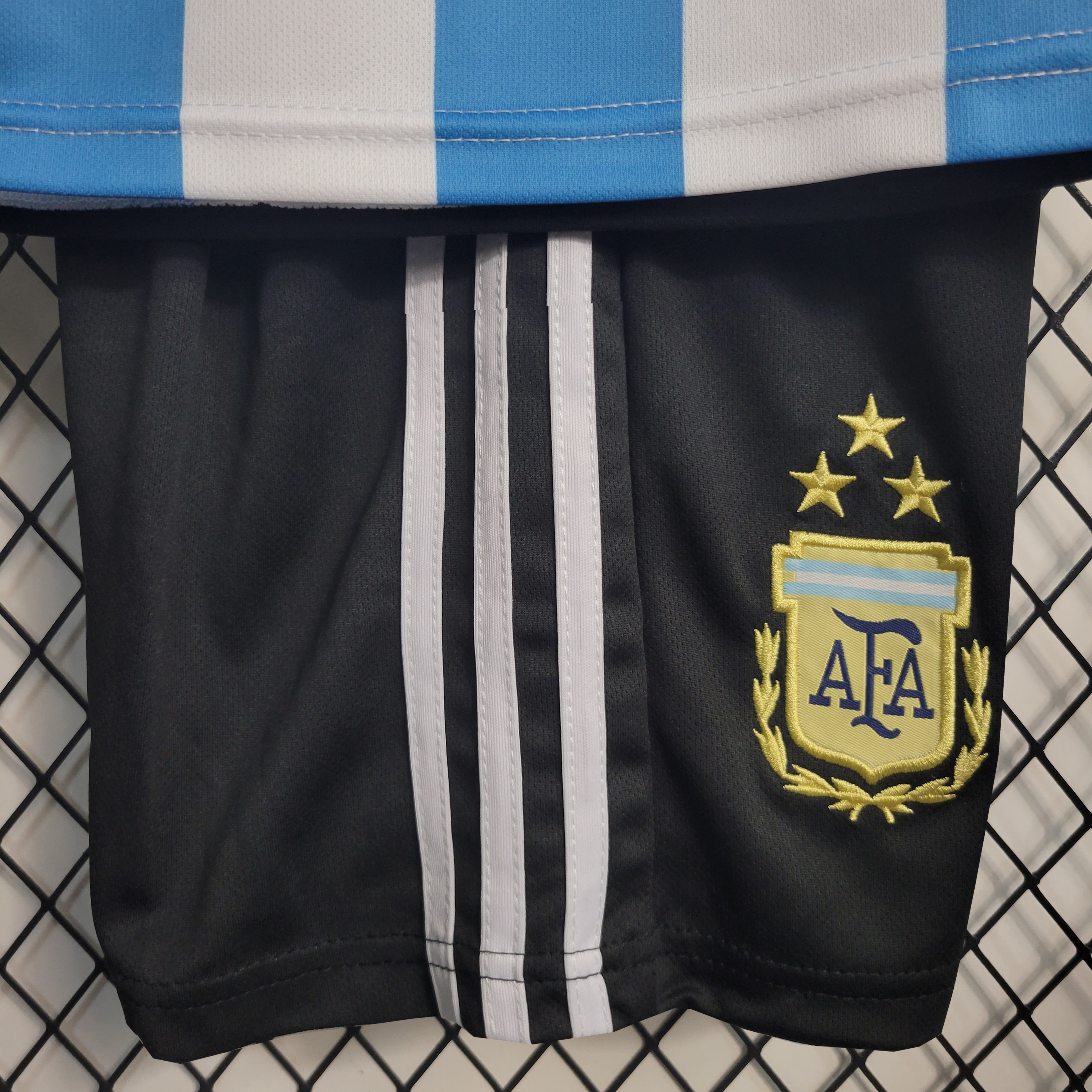 Argentina 3 Stars 22-23 Home Stadium Kids Kit ( with 2022 World Champions Patch )