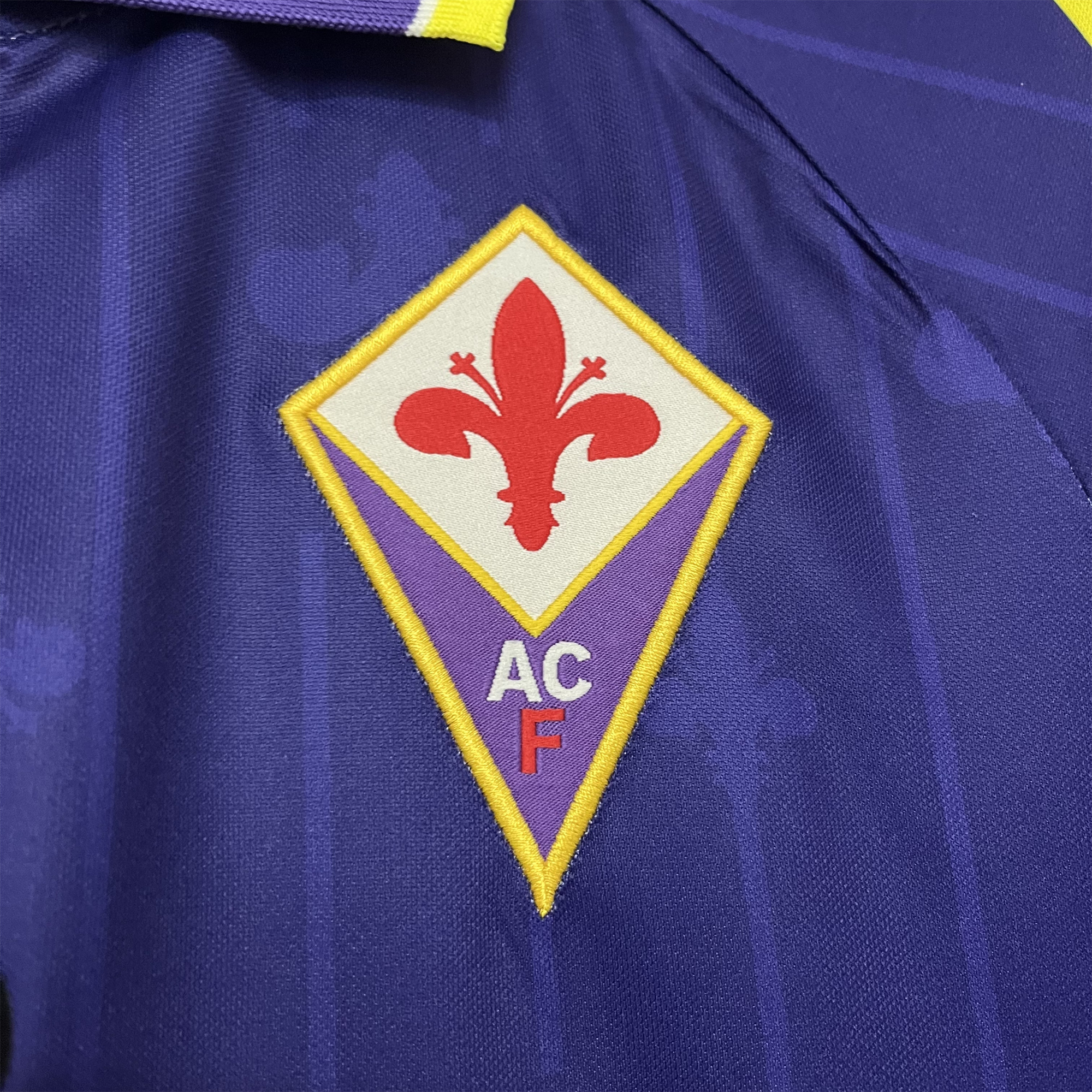 Retro Fiorentina 1997-98 Home Stadium Jersey