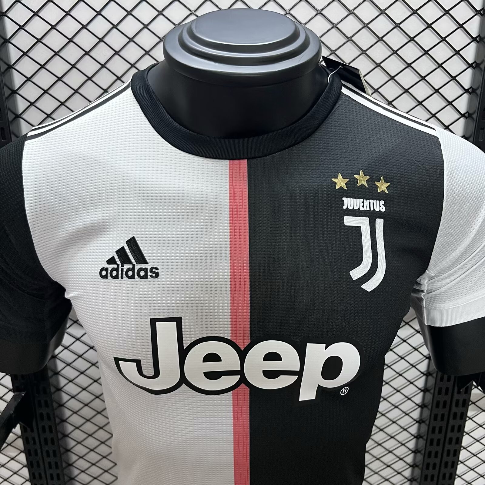 Retro Juventus 2019-20 Home Stadium Jersey - Player Version
