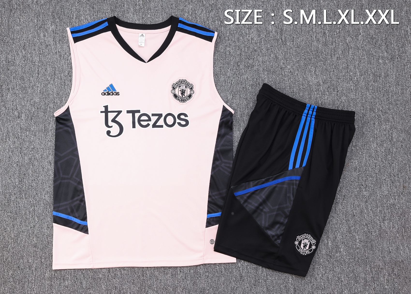 23-24 Manchester United Pink Player Vest Training Set