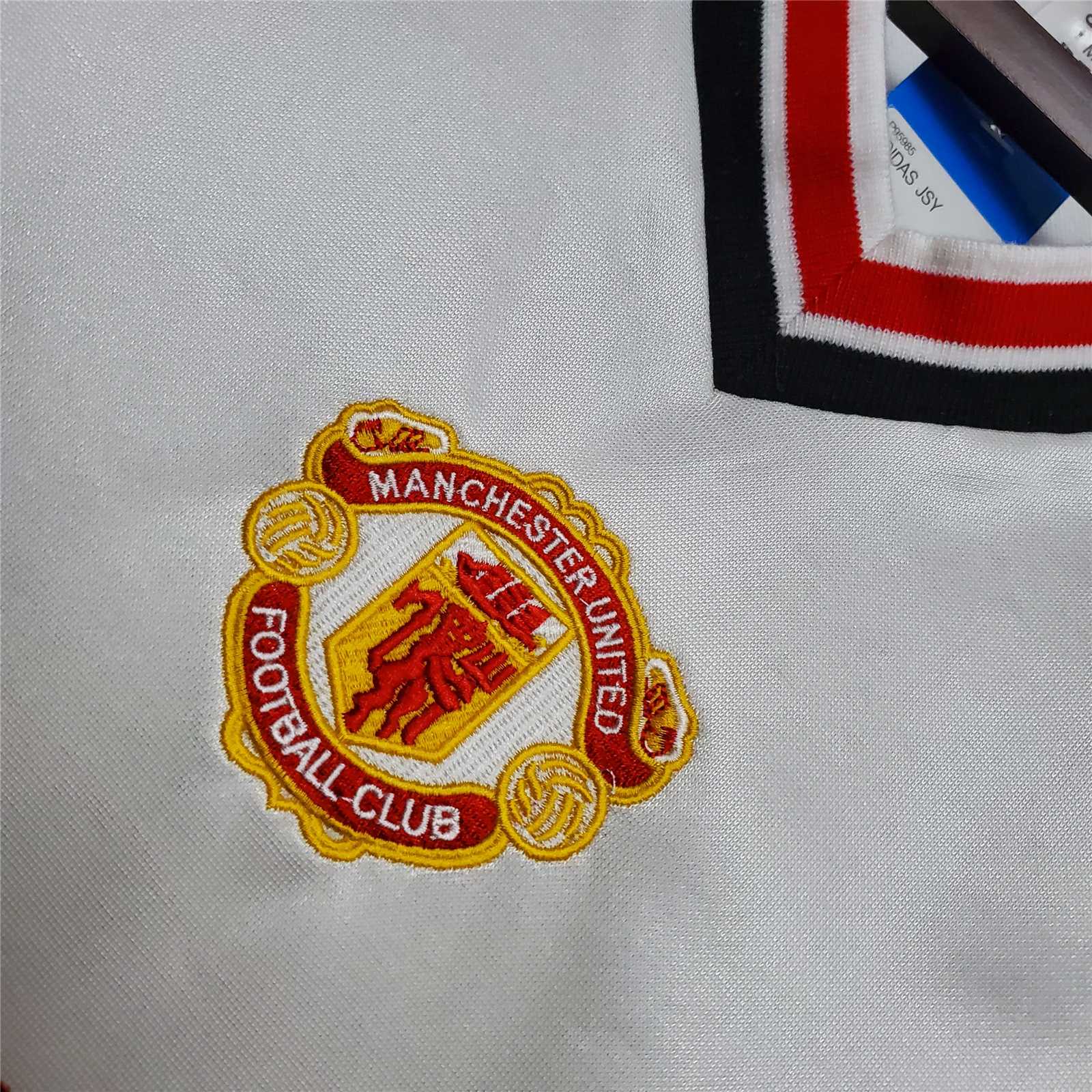 Manchester United Retro 85-86 Away Jersey