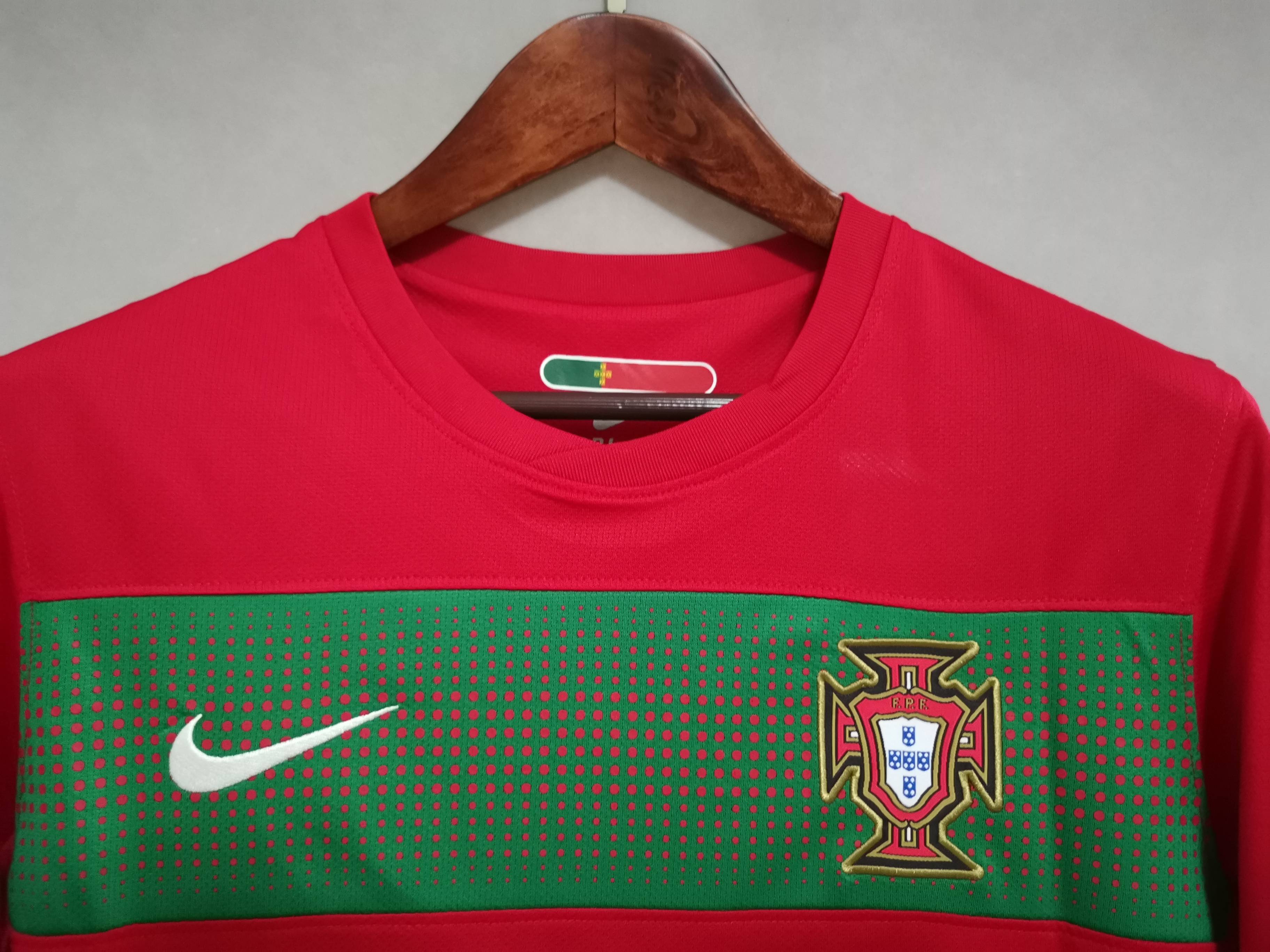 Retro Portugal 2010 Home Stadium Jersey