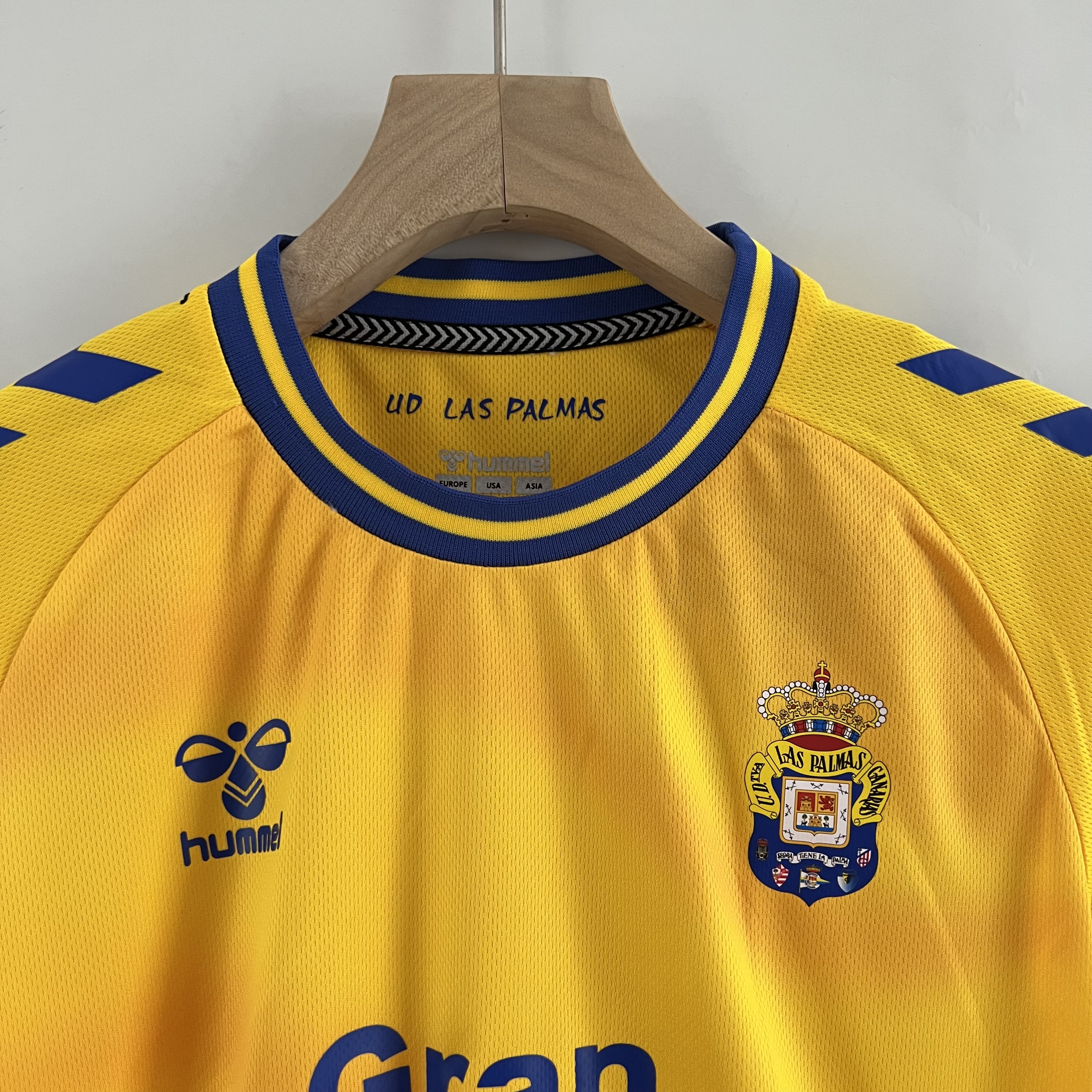 Las Palmas 23-24 Home Stadium Kids Kit