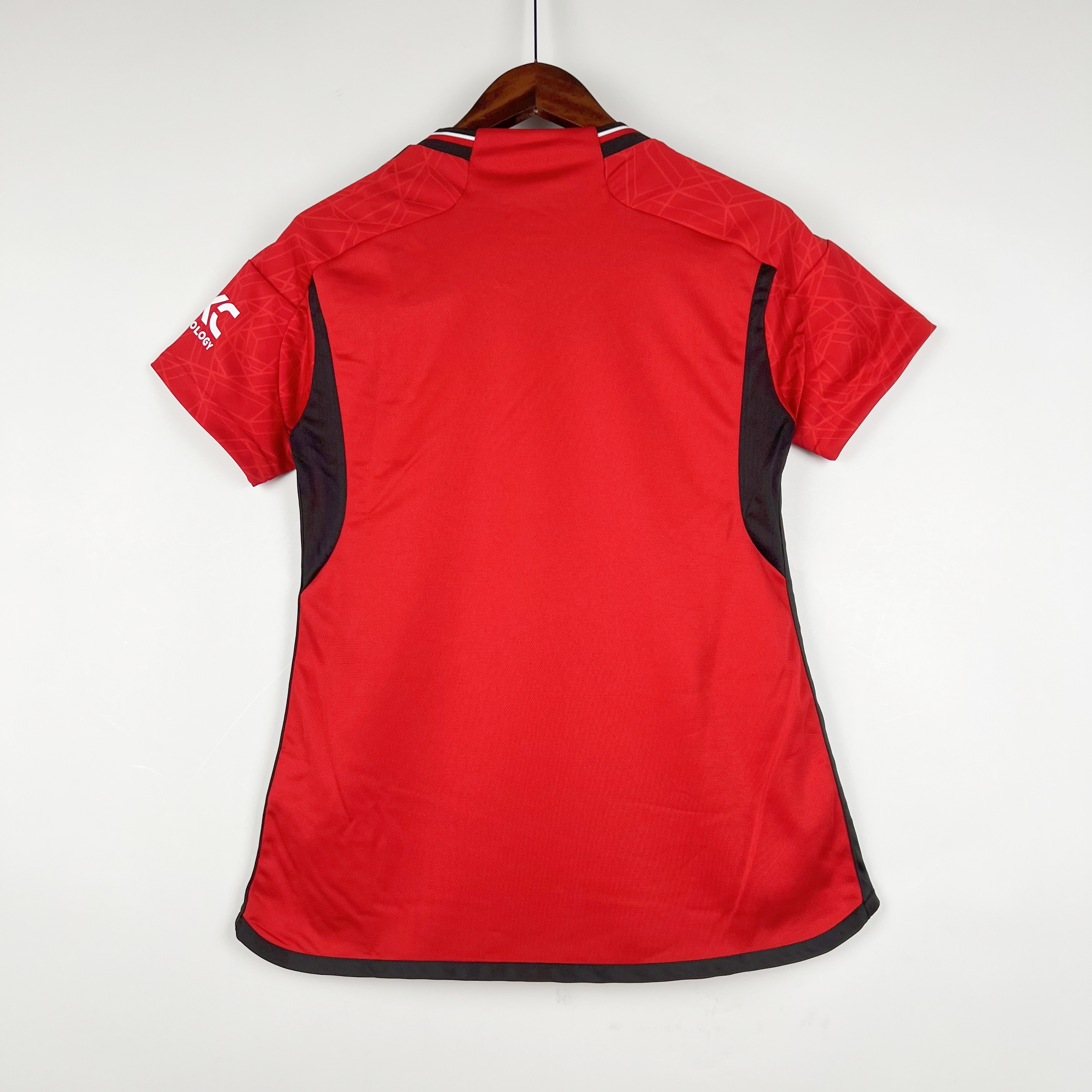 Manchester United 23-24 Women's Home Shirt