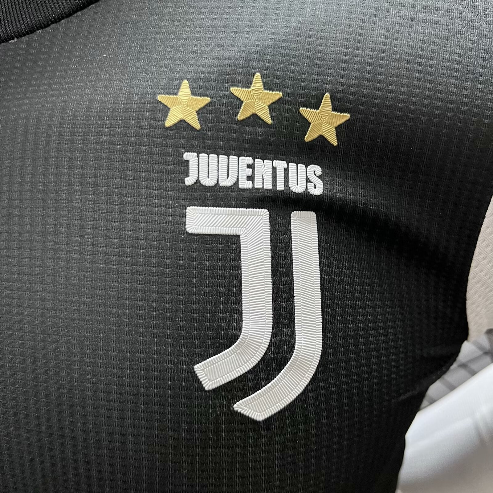 Retro Juventus 2019-20 Home Stadium Long Sleeve Jersey - Player Version