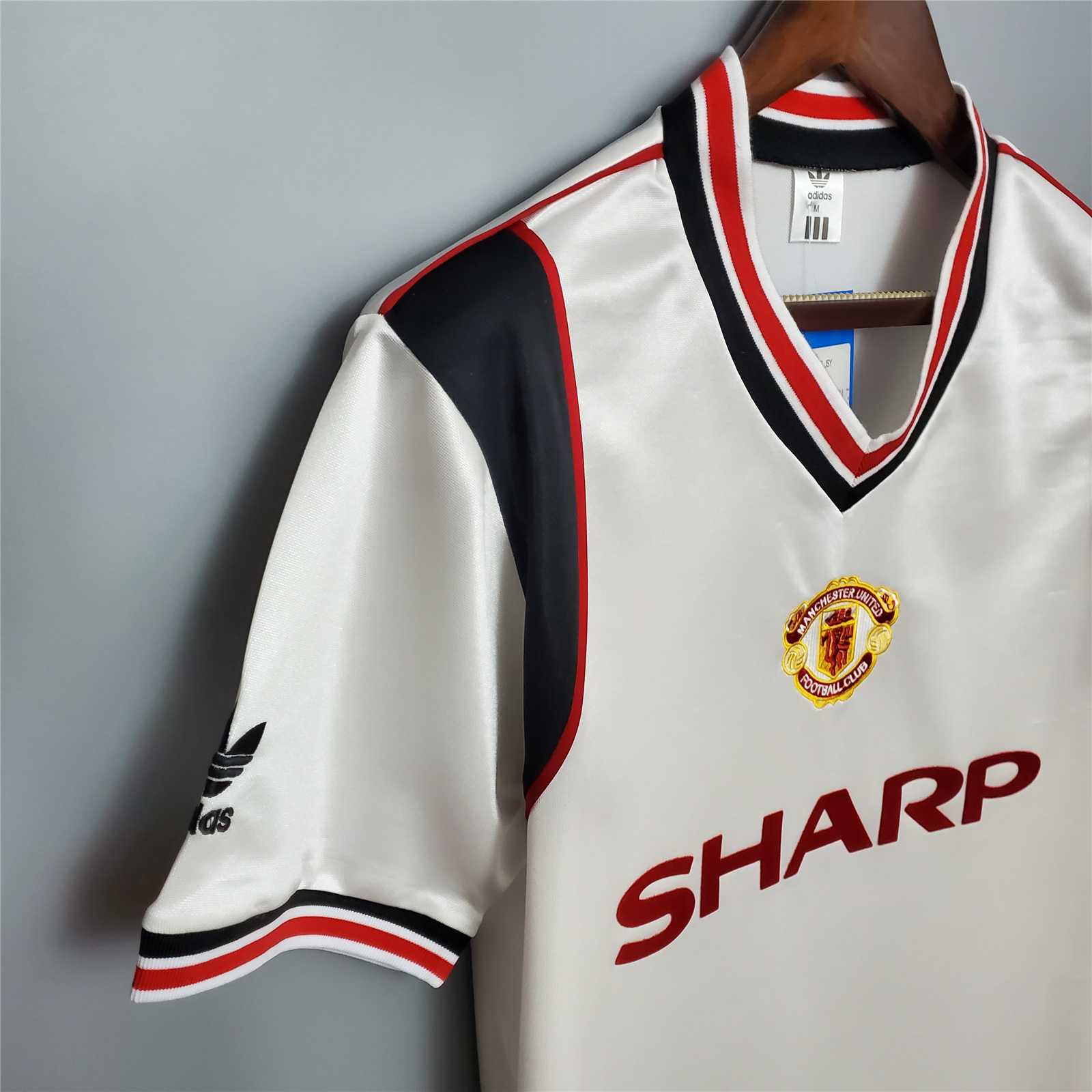 Manchester United Retro 85-86 Away Jersey