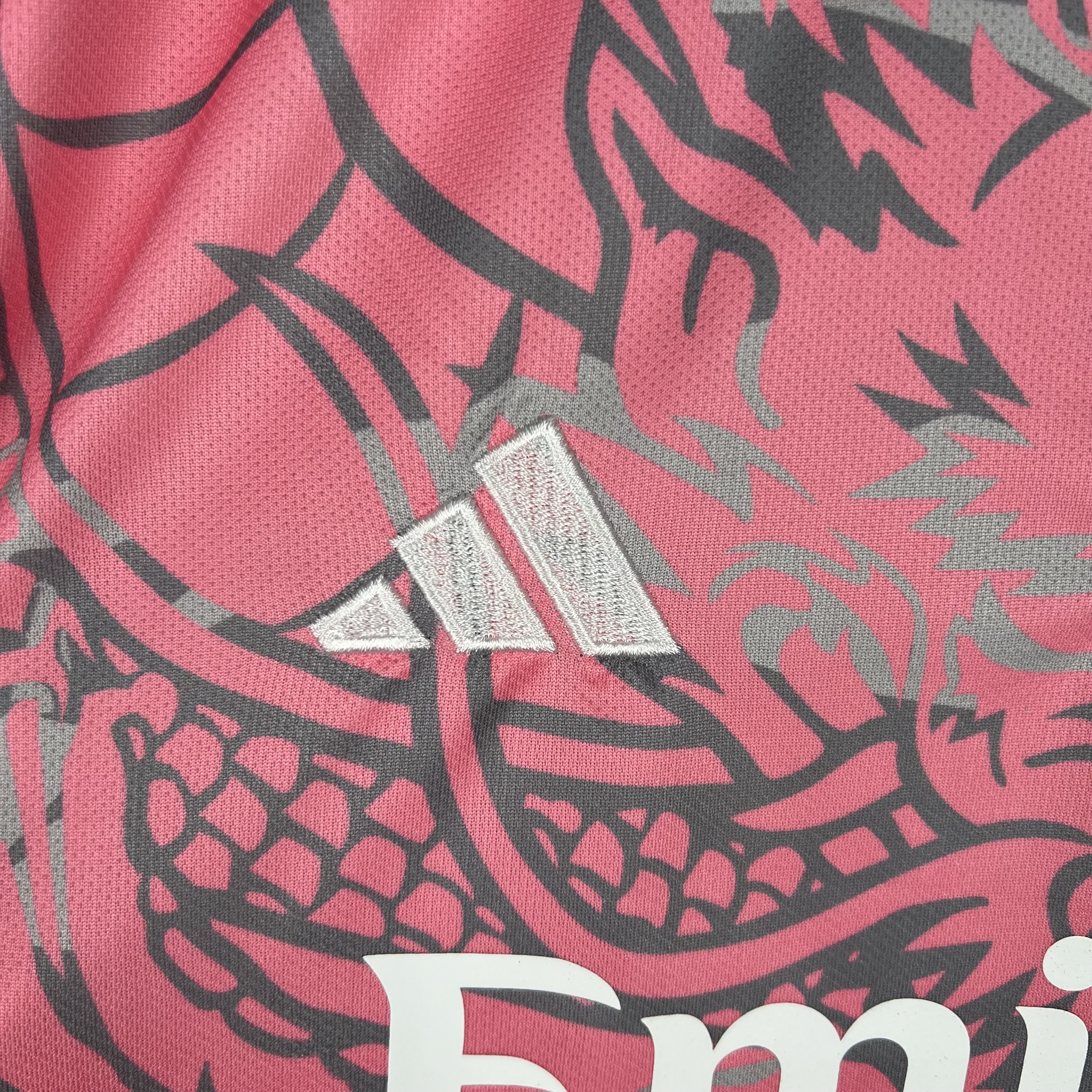 23/24 Real Madrid Pink Dargon Special Edition Jersey - Fans Version