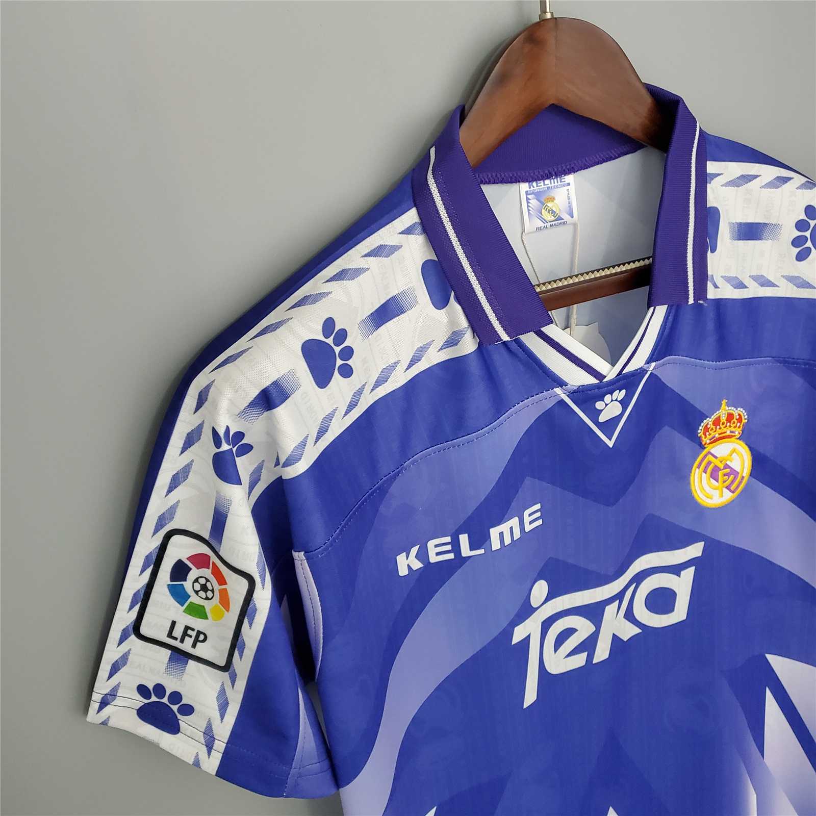 Real Madrid Retro 96-97 Away Jersey