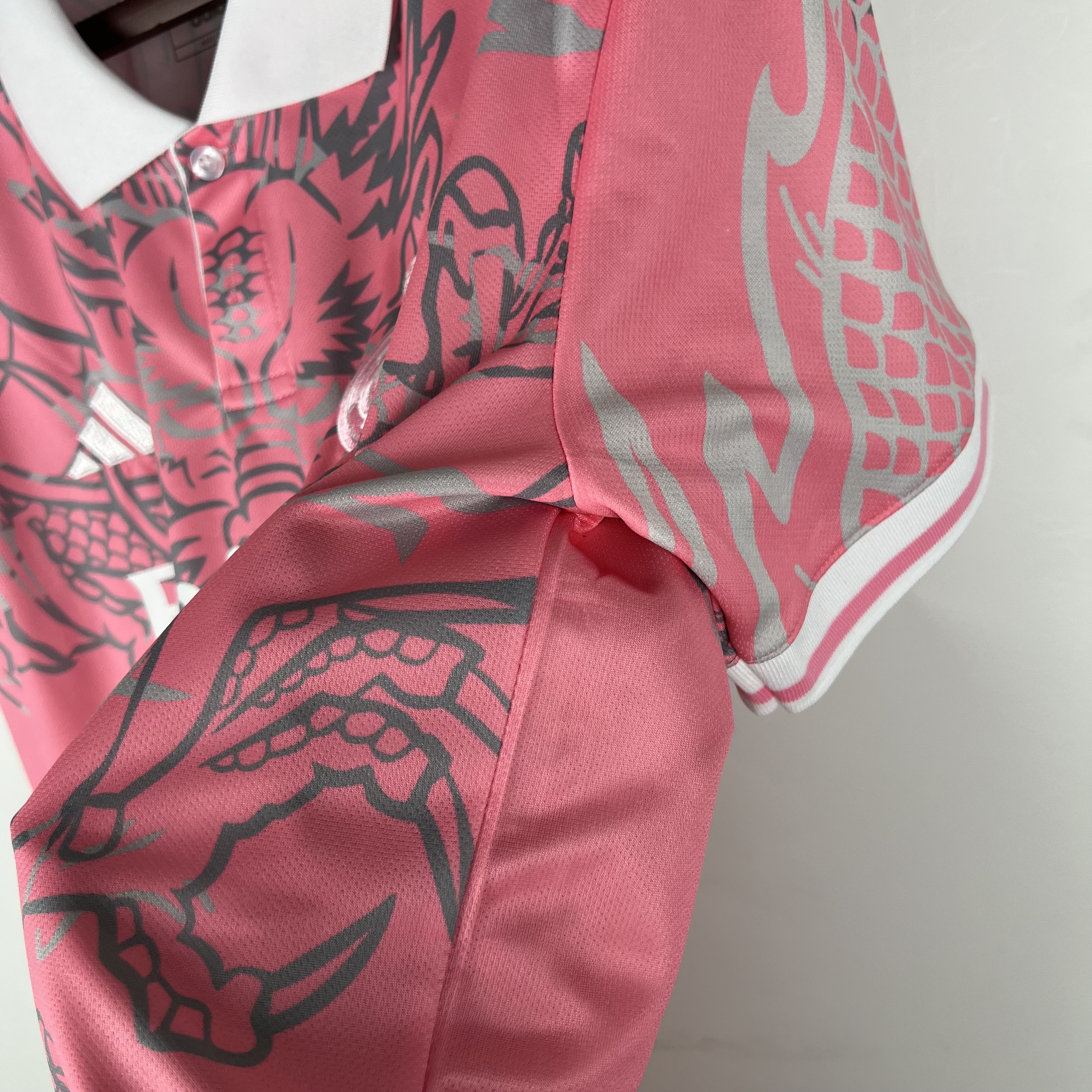 23/24 Real Madrid Pink Dargon Special Edition Jersey - Fans Version