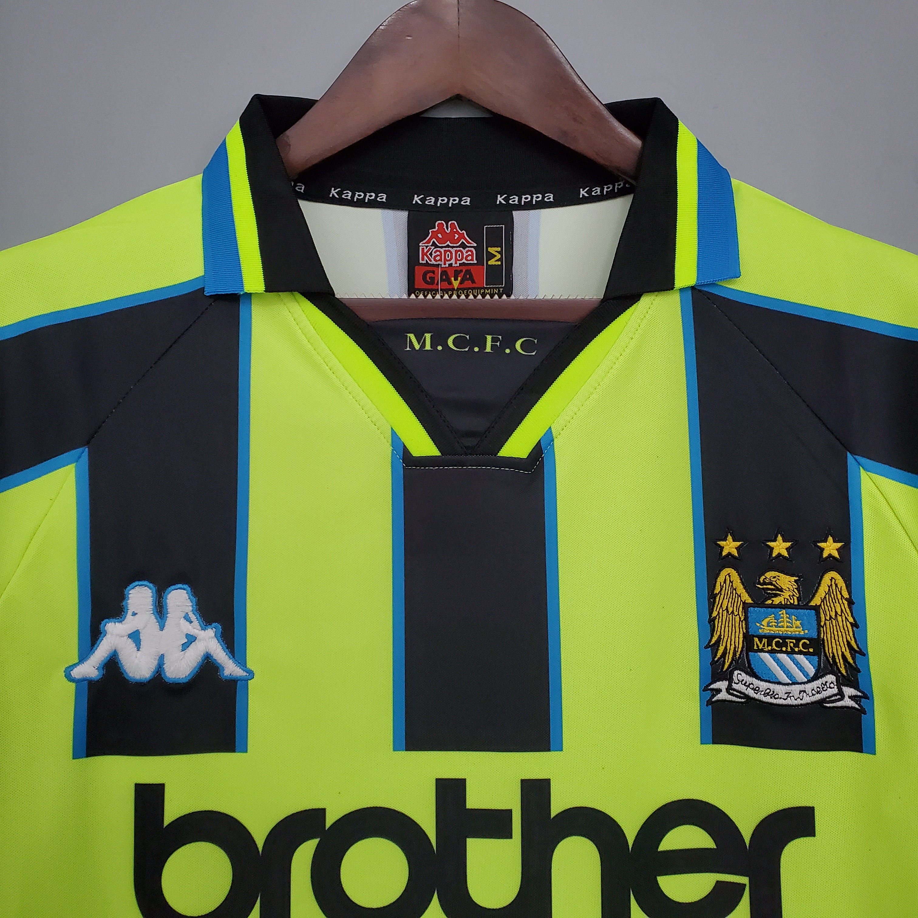 Retro Manchester City 1998-99 Away Stadium Jersey