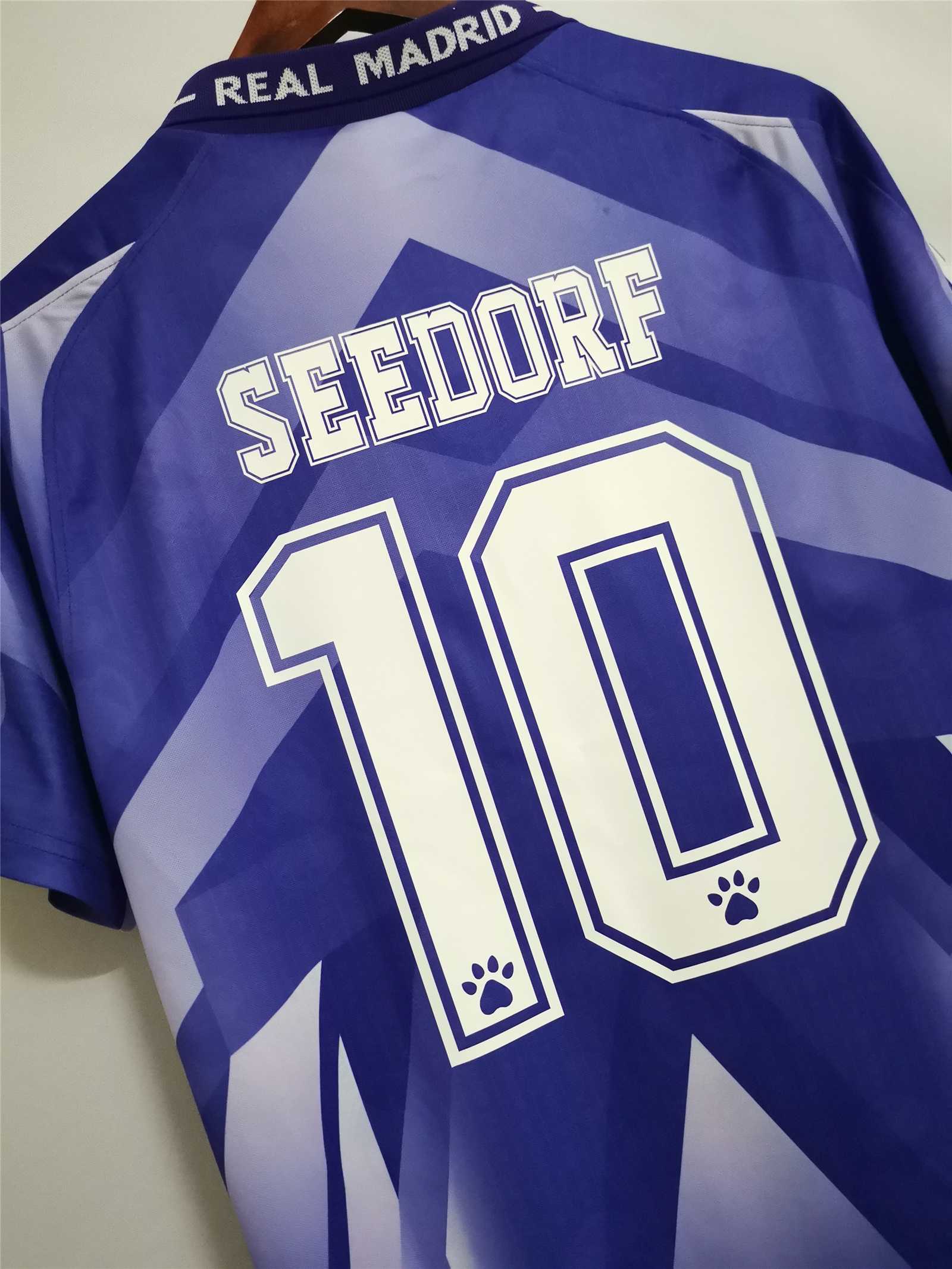 Real Madrid Retro 96-97 Away Jersey