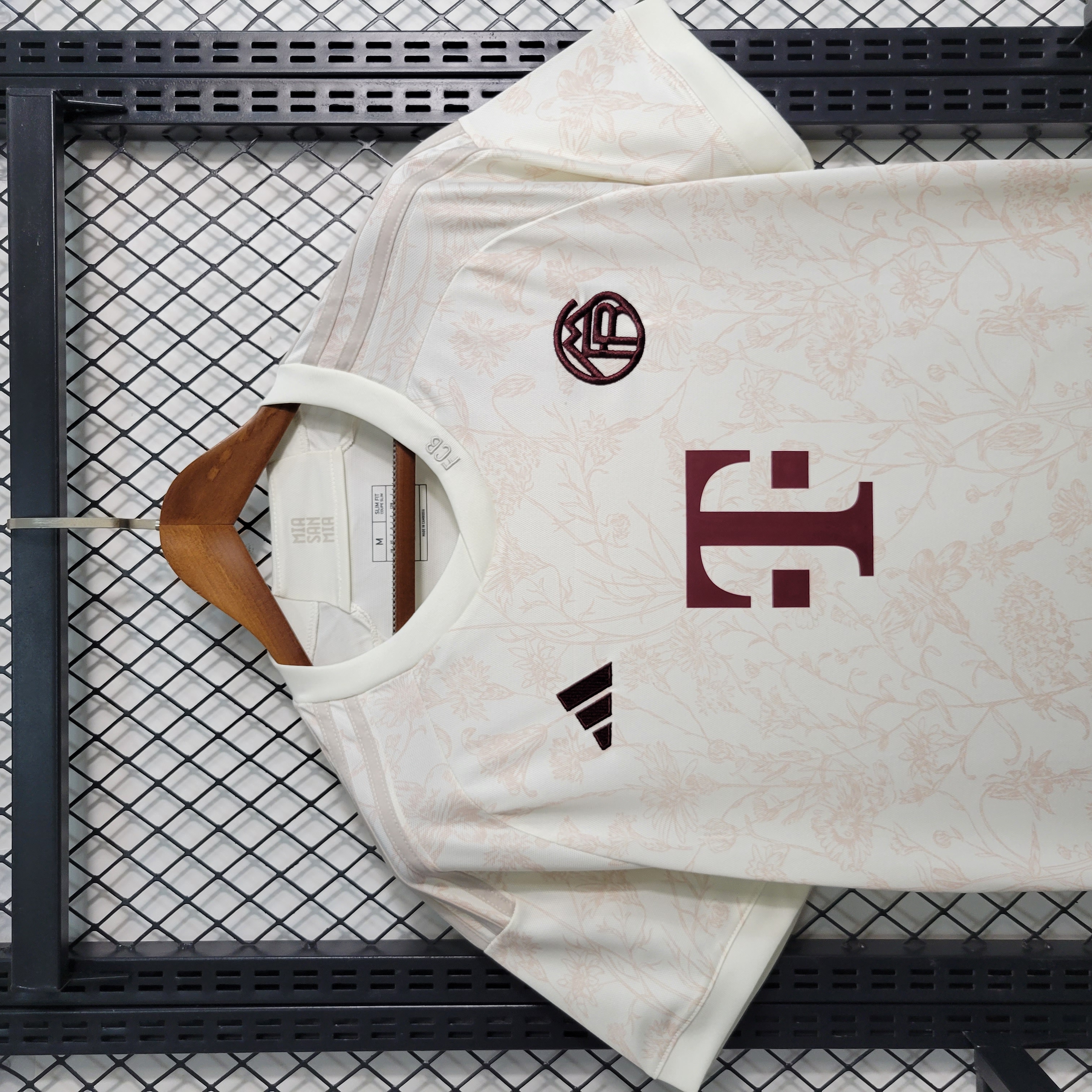 Bayern Munich 23-24 Third Jersey - Fans Version