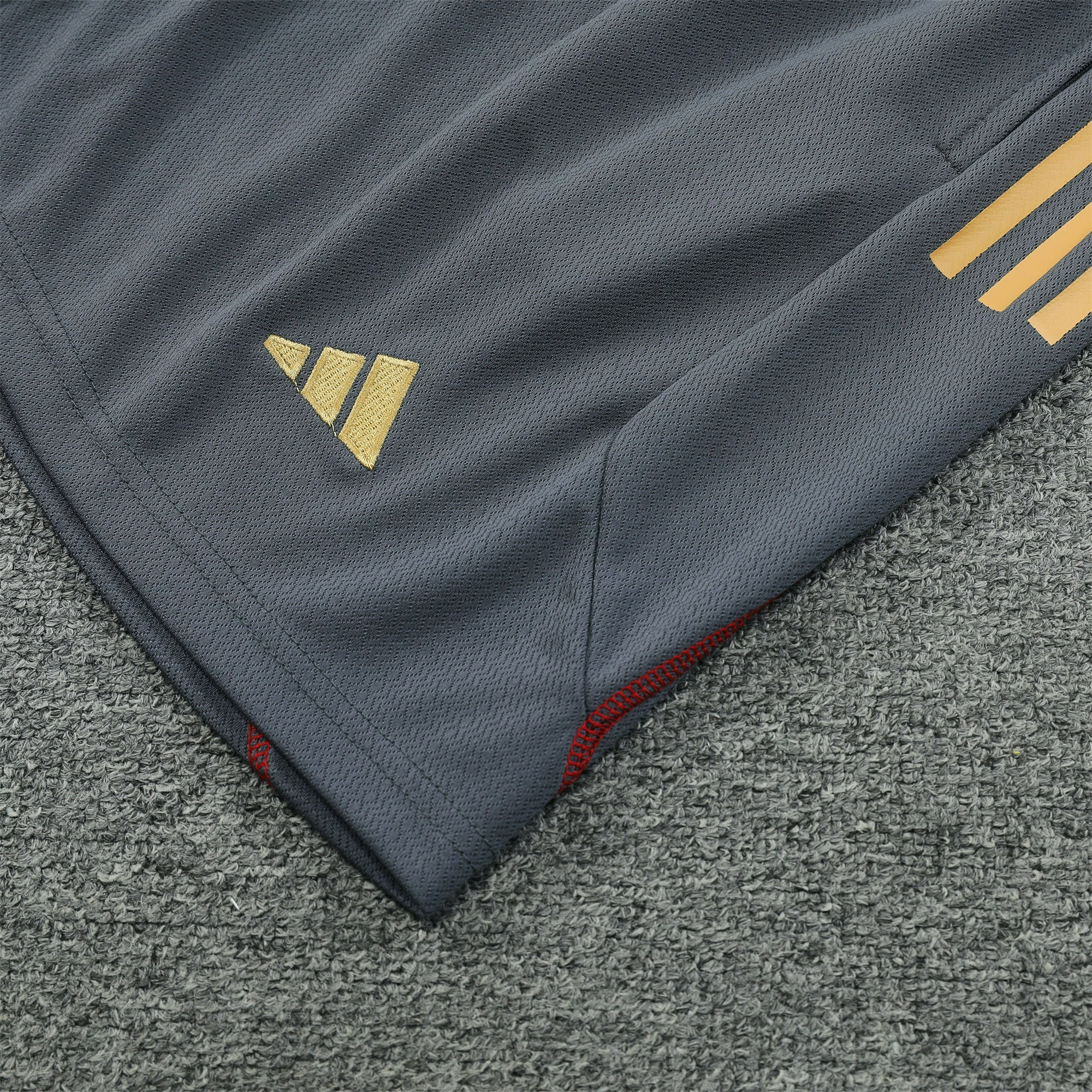 Arsenal 23-24 Player Vest Training Set Grey