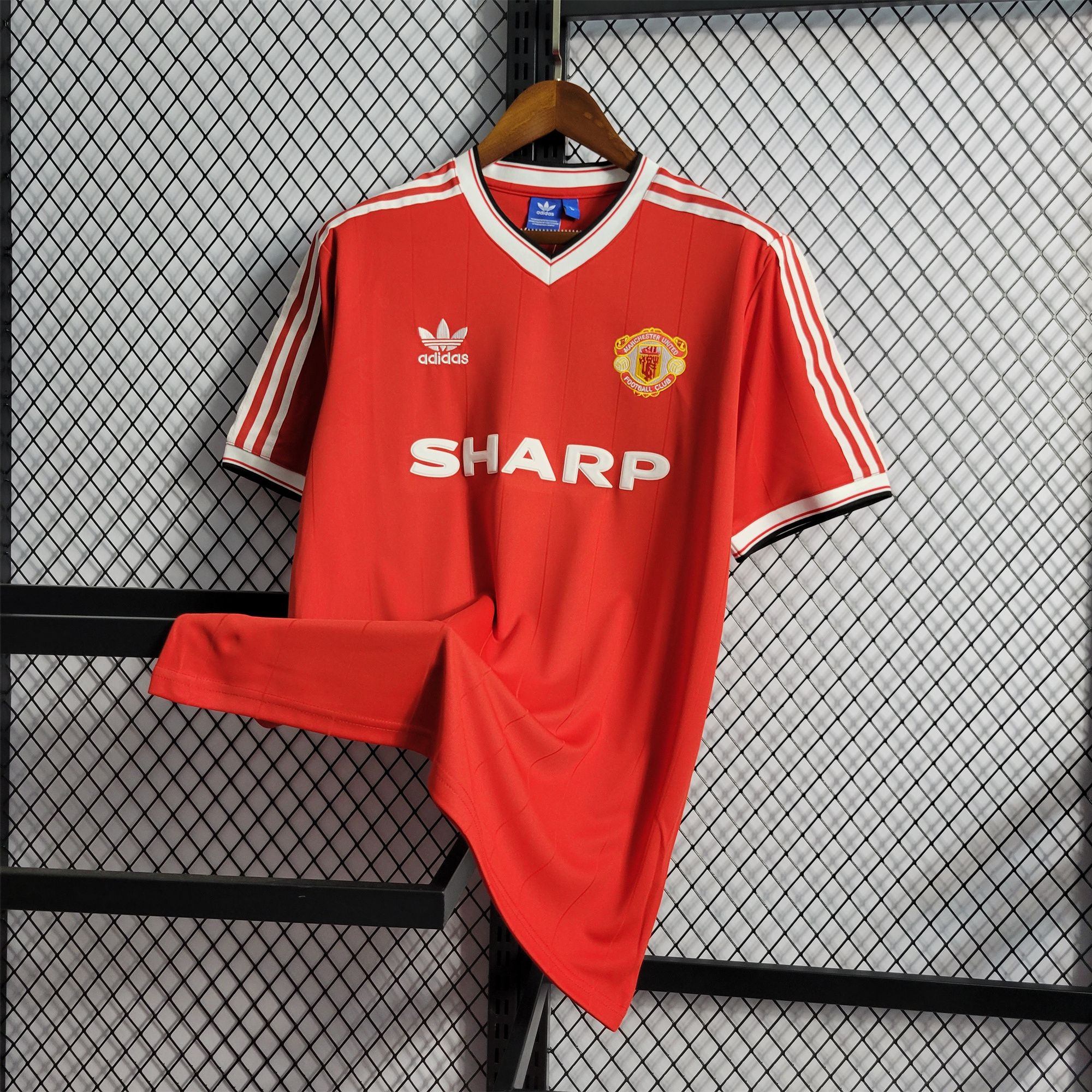 Manchester United Retro 83-84 Home Stadium Jersey