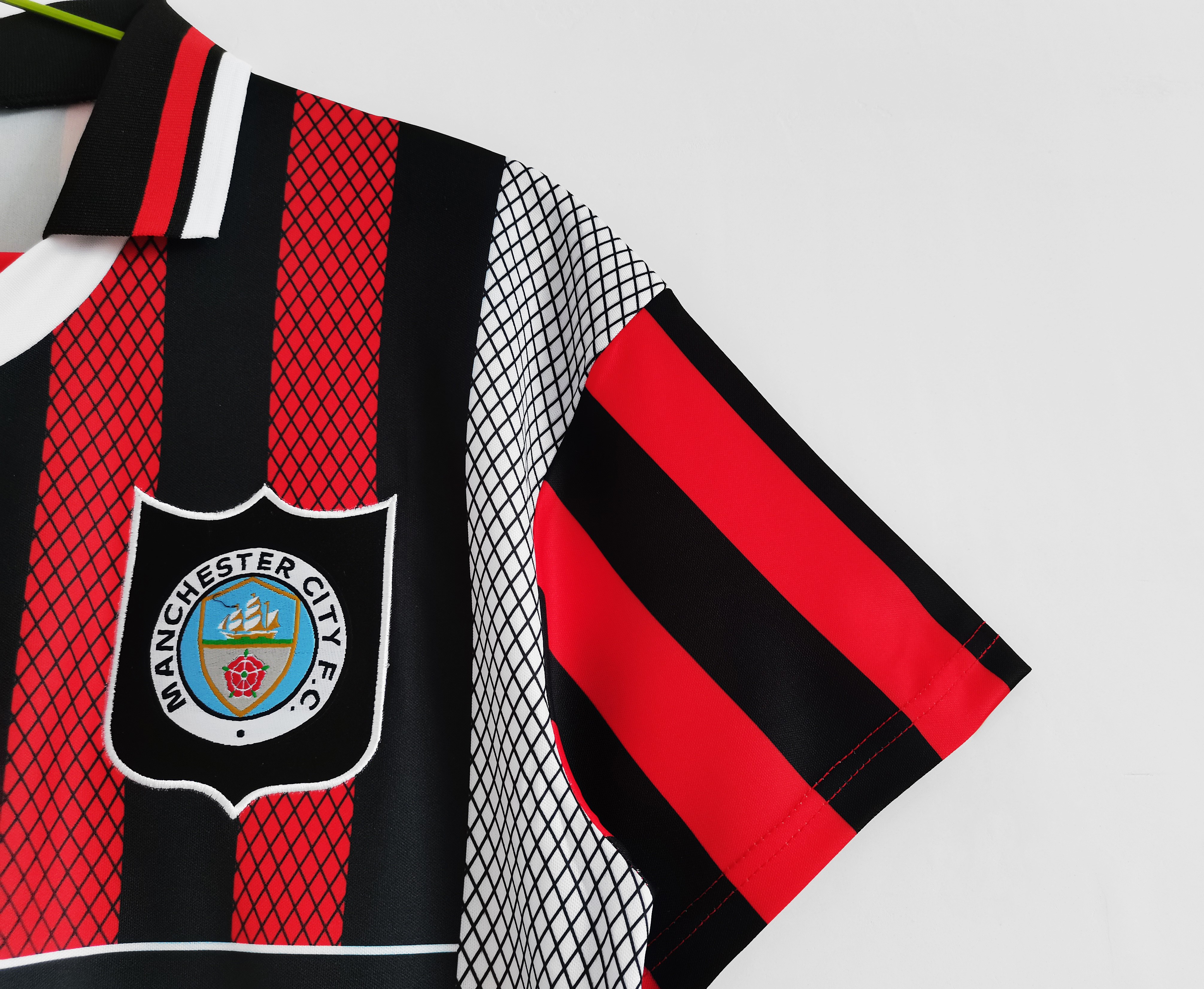 Retro Manchester City 1994-96 Away Stadium Jersey