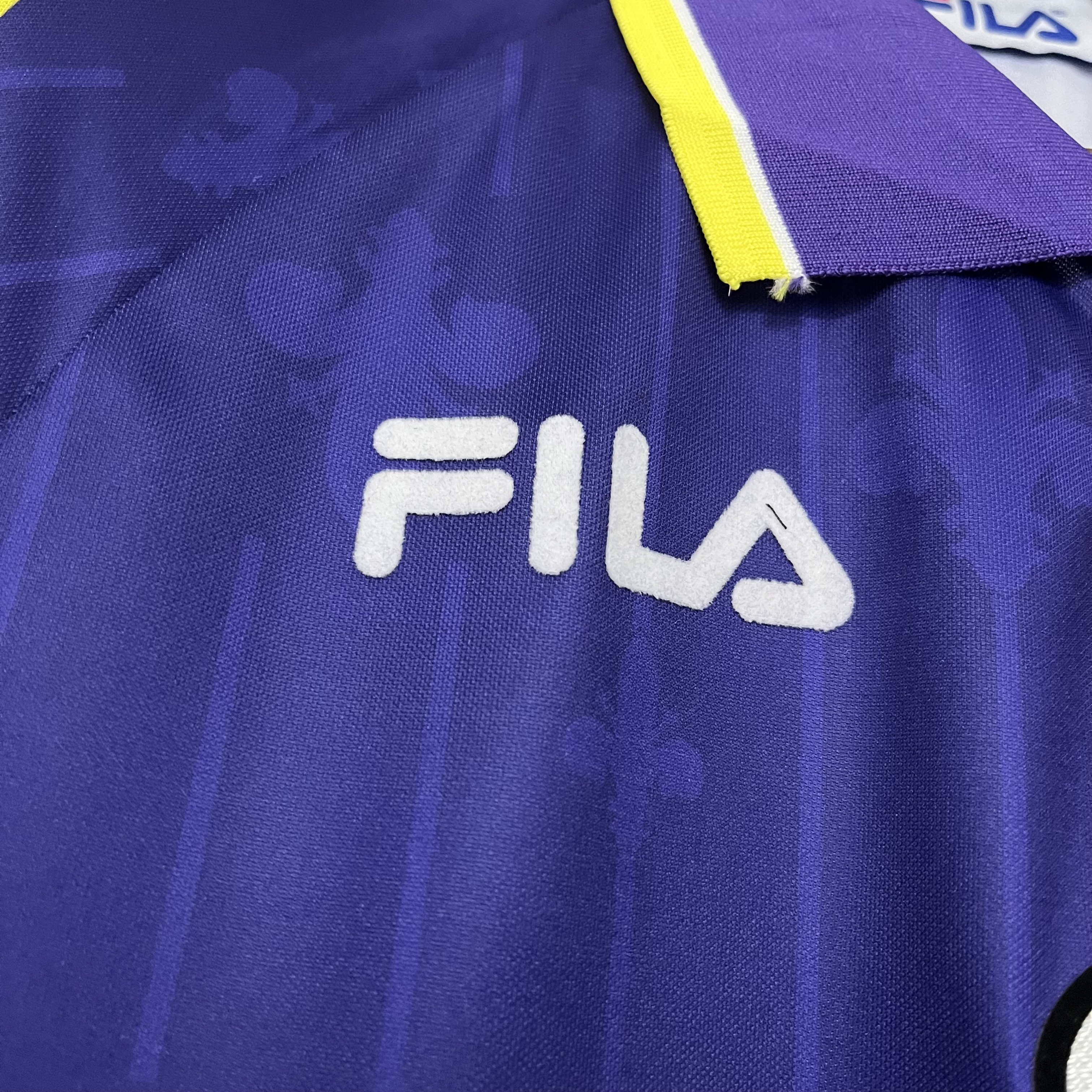Retro Fiorentina 1997-98 Home Stadium Jersey