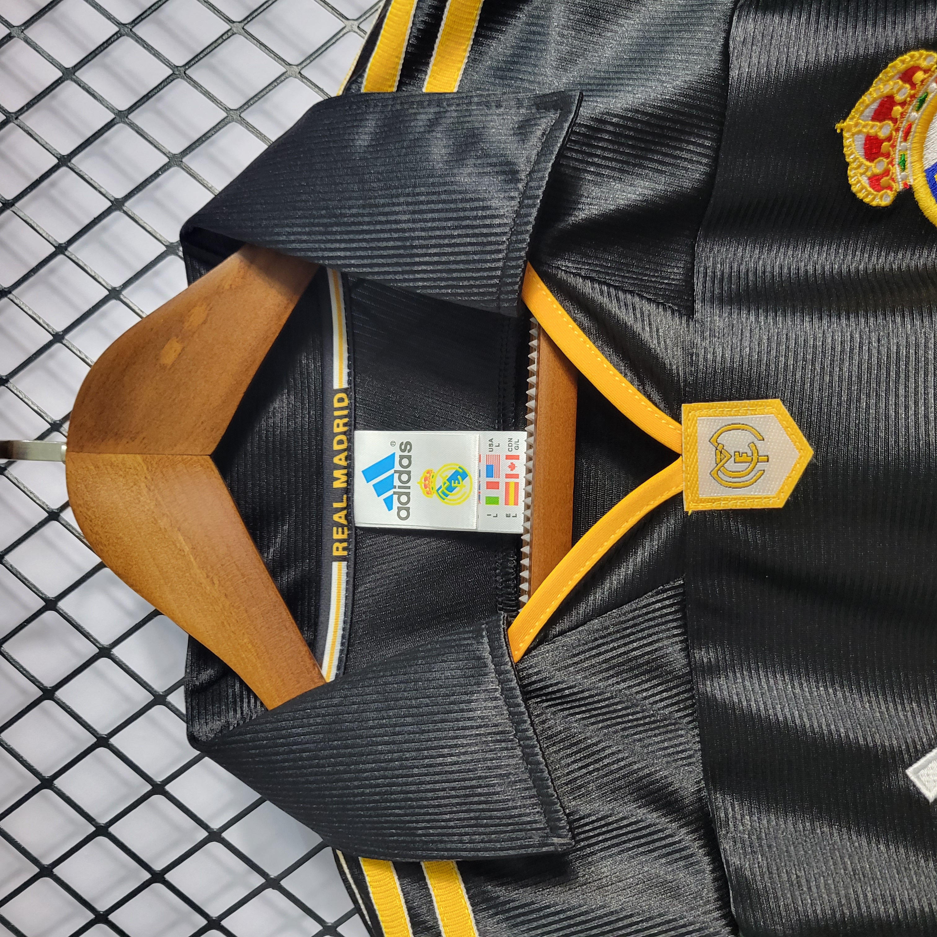 Retro Real Madrid 1999-01 Third Jersey